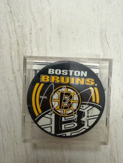 Joe Thornton autographed Bruins puck