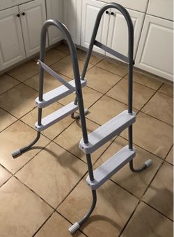 Above ground small pool ladder