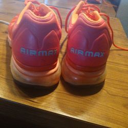 Women AirMac Sz 8..