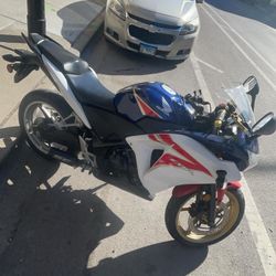 Honda CBR 250R