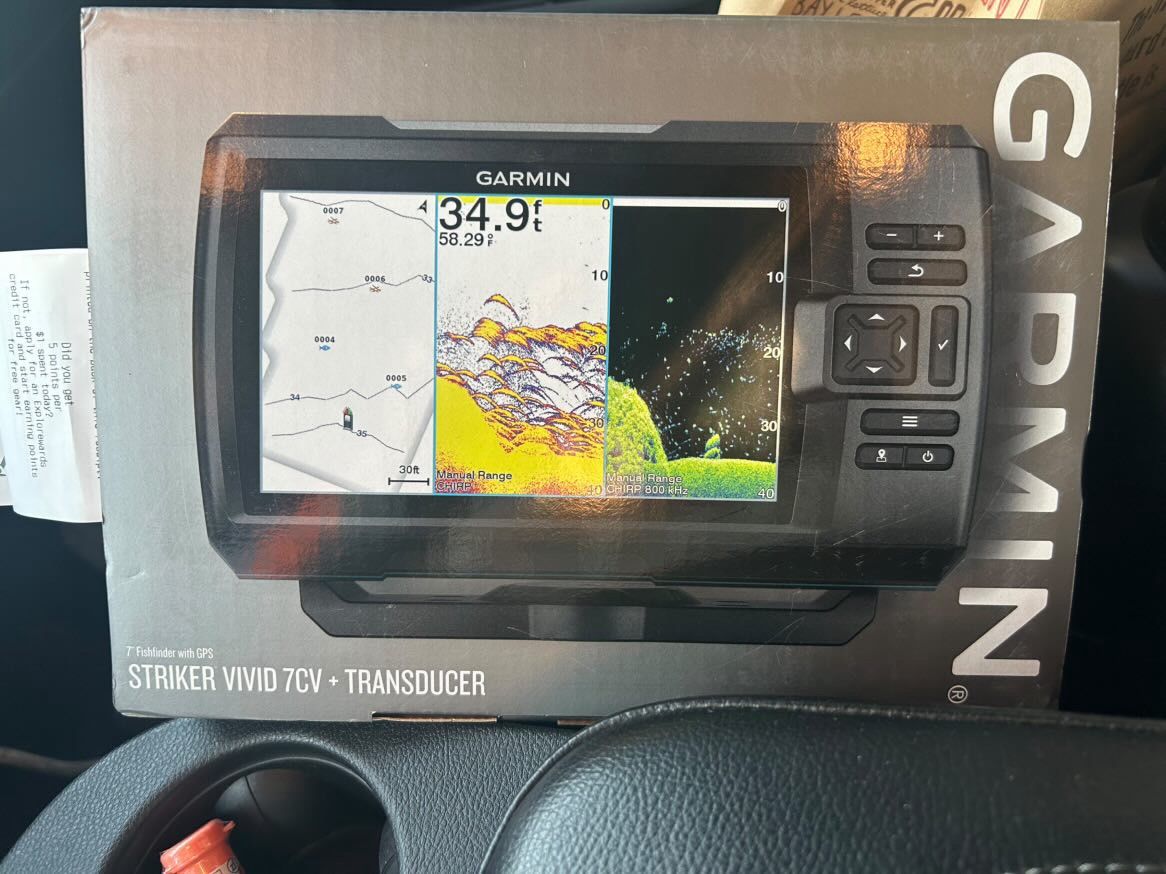 Garmin STRIKER Vivid 7cv Fish Finder with GT20-TM Transducer