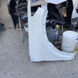 2020-2025 Ford Explorer Right Fender 