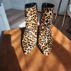 Albo animal print ankle boots size 6