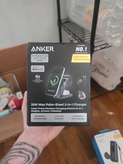 Anker 25W Prime Wireless Charging Station 3-in-1 MagGo Foldable
