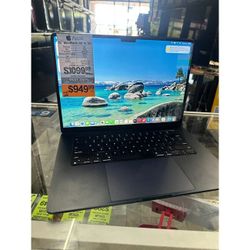 Apple 15" MacBook Air Retina M2 24GB Ram 256GB SSD 2023