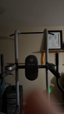 Pull Up Bar / Tower Dip Station,
