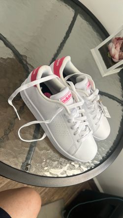 Adidas Women’s Shoes Size 4