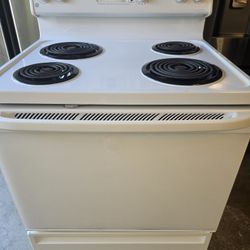 GE White Stove 