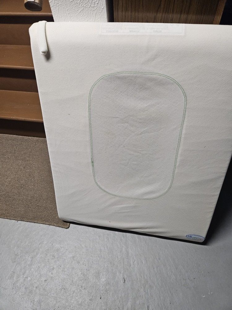 Life Nest Sleep System - Lightly Used