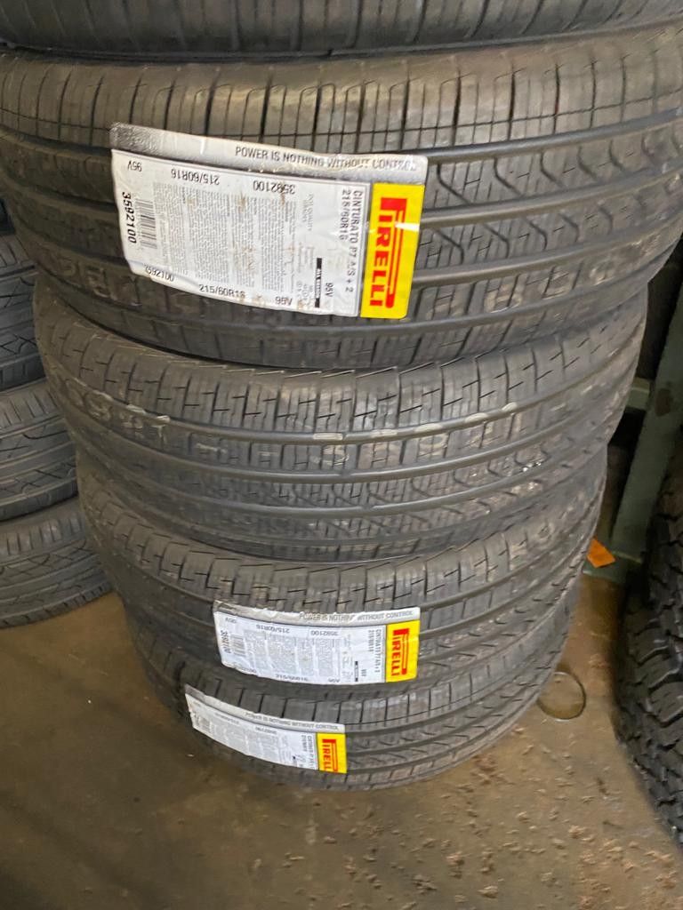 SET 215/60/16 PIRELLI NEW MOUNTED AND BALANCED