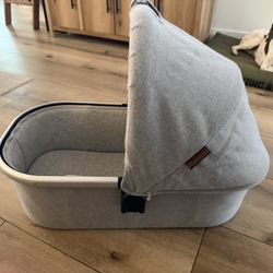 Bassinet 