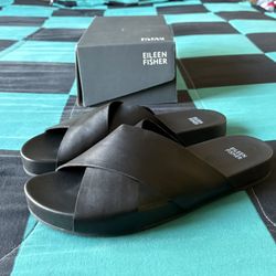 Eileen Fisher Bond Crossover Leather Sandal Size 11M