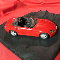 Maisto Red Honda S2000 1/18 Scale  No Box