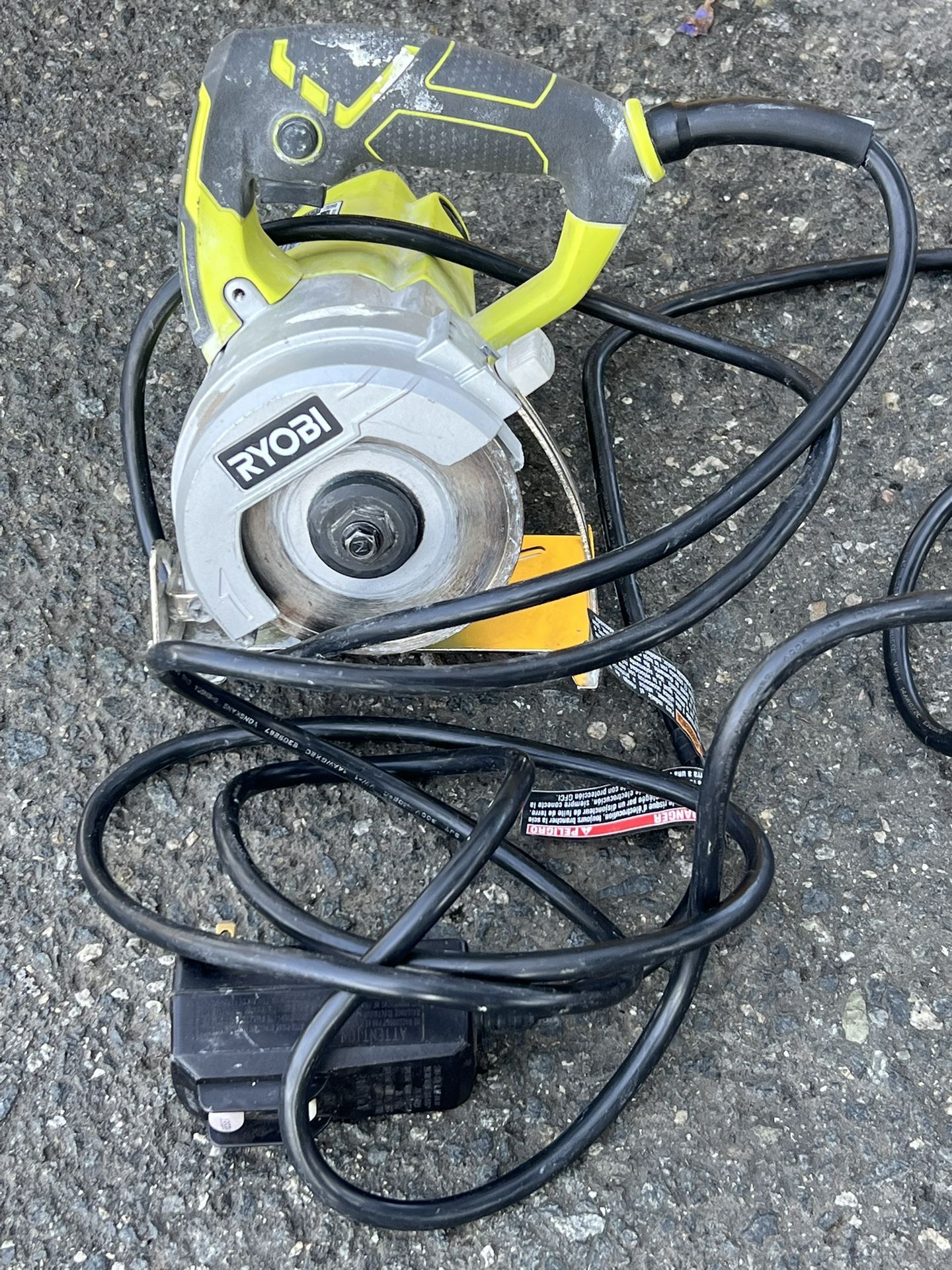 RYOBI 4” A/C Hand Held Tile Saw