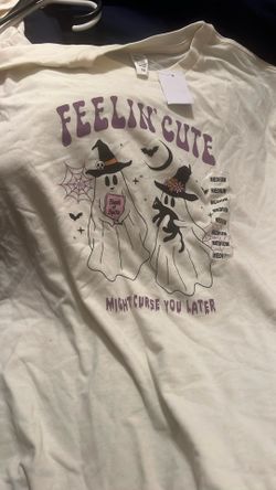 Women’s Halloween T-Shirts Size Medium