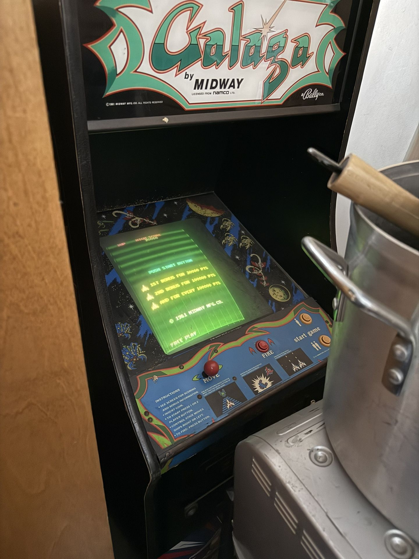 ⭐ FOR SALE: Originalt 1981 Galaga Arcade Machine (Midway / Namco) – WORKING