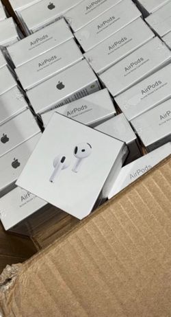 (BRAND NEW)Apple AirPods with Active Noise Cancellation