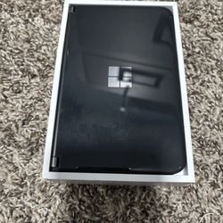 Microsoft Surface duo 2