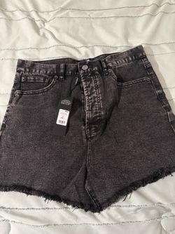 Fashion Nova Black Denim Cutoff Shorts High Rise Raw Hem Size 7