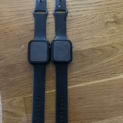 Series 4 Apple Watches 44 MM