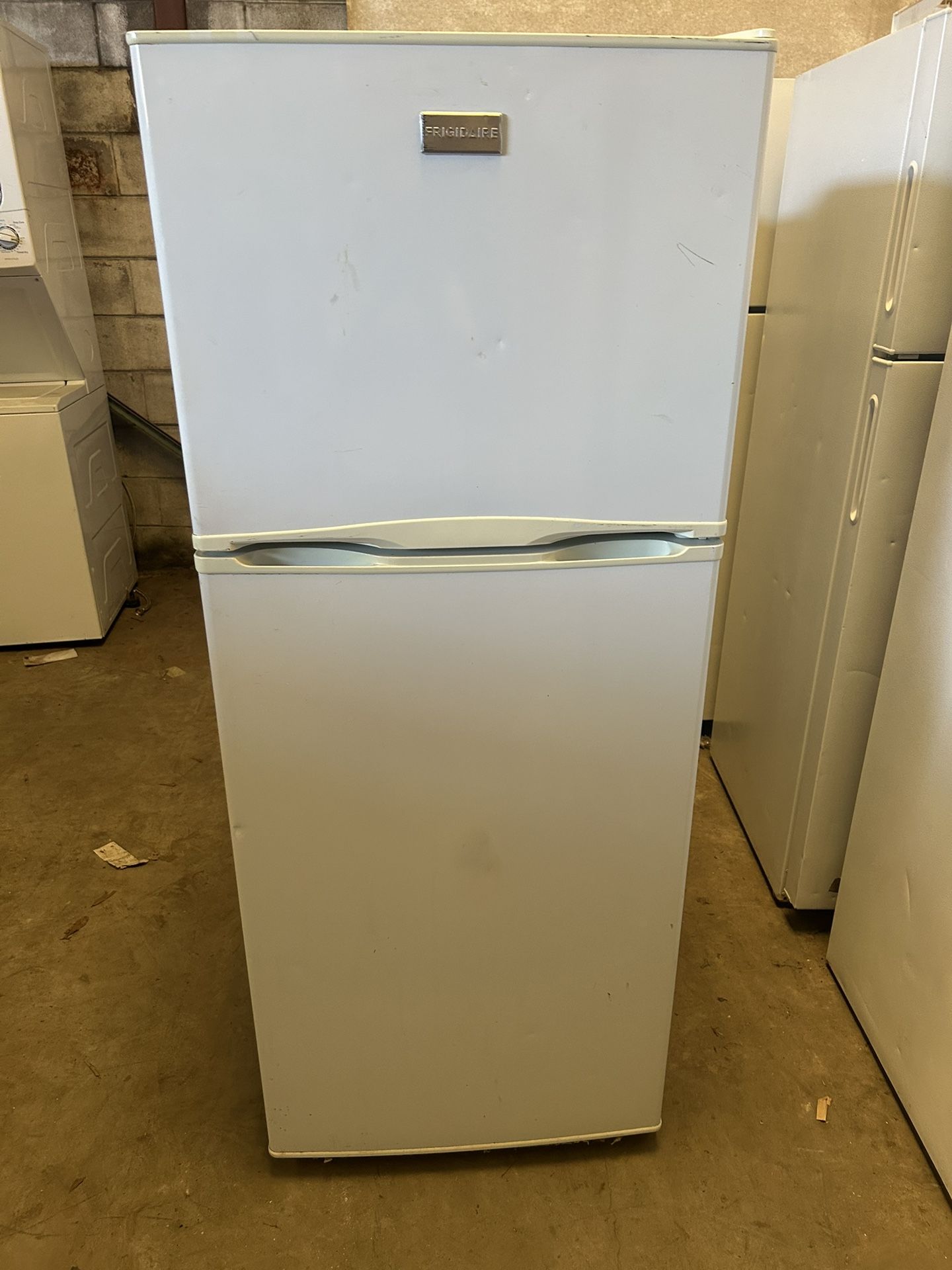 Fridge (mini) 