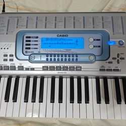 Casio WK-3000 midi keyboard/electric piano