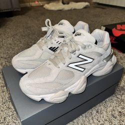 New Balance 9060 Silver Metallic Grey size 9.5 Men’s