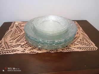 Crystal Set Of Plates 6 Big 4 Small 