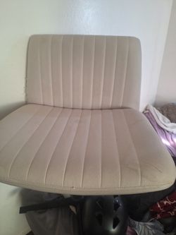 Vanity Chair