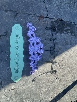 Wall Hangers and Decorative Wall Decals