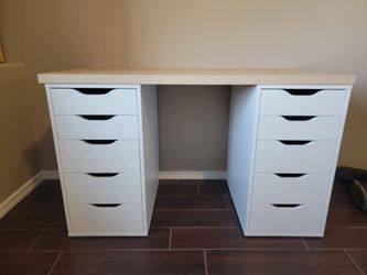 White and tan vanity desk and chest of drawers
