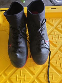 Stylish Tennis shoes