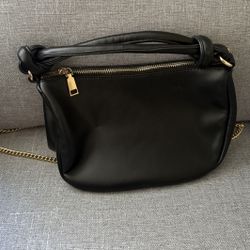 Black Purse 