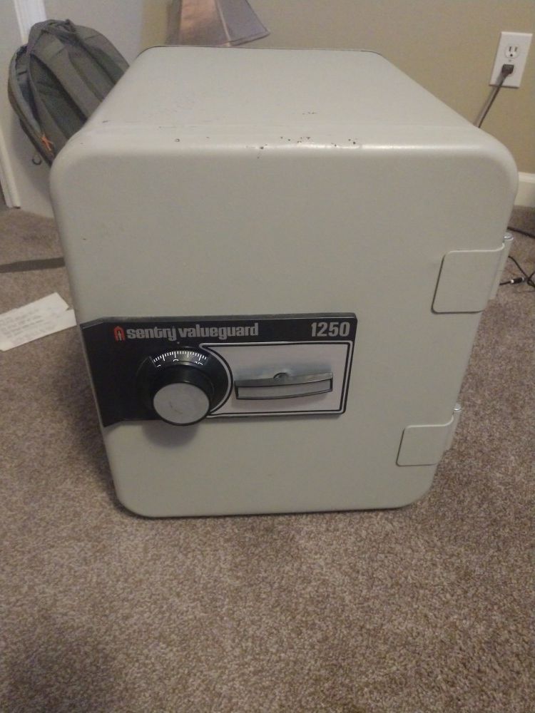 Sentry Valueguard 1250 firesafe