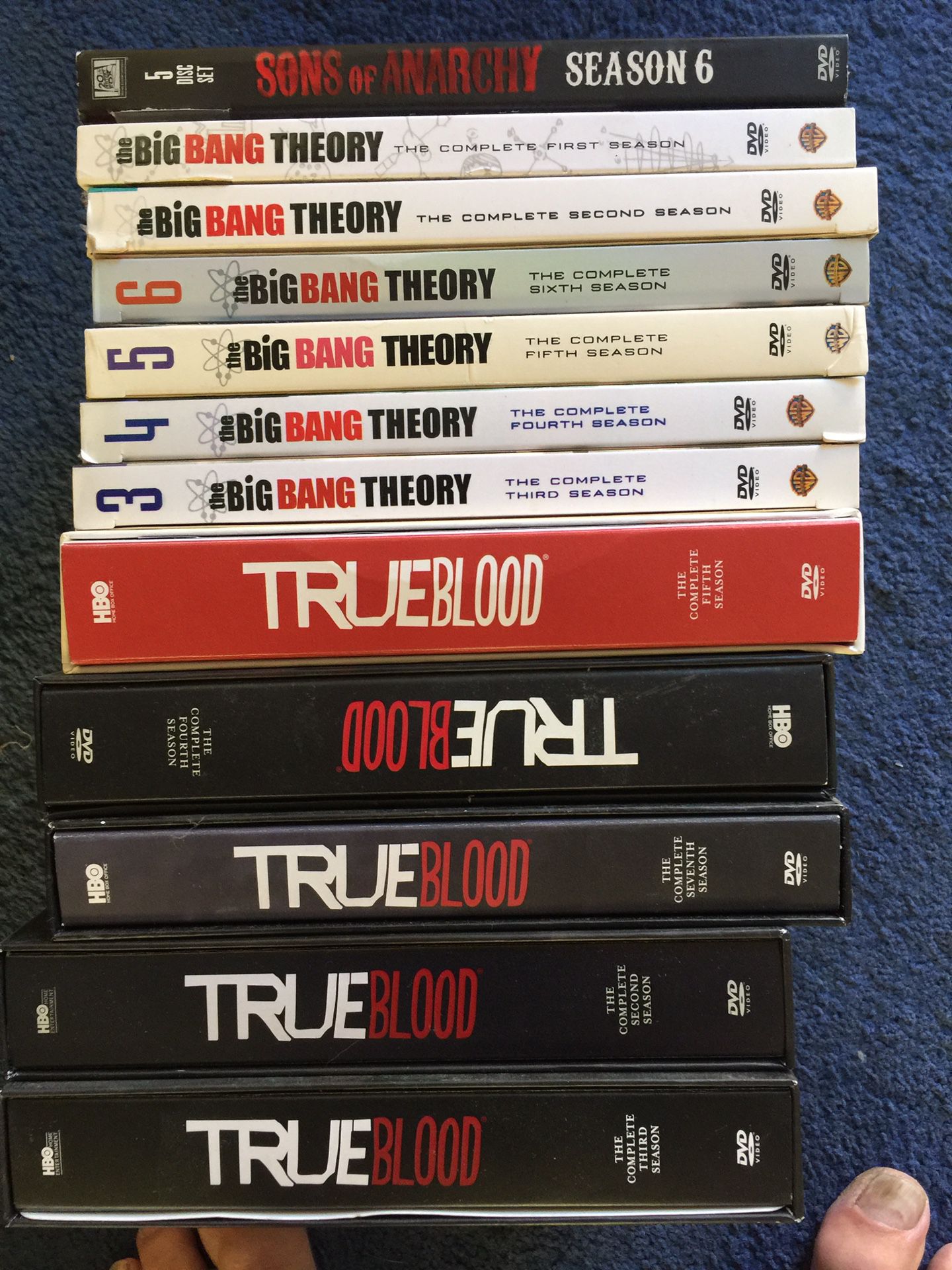 DVD trueblood Big bang theory Sons of Anarchy