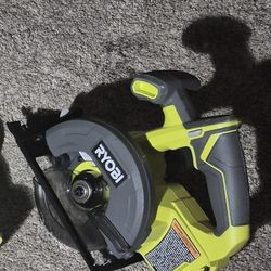 Ryobi Plus One Circular Saw 