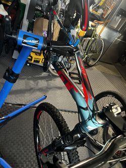 Gt Aggressor Pro New Small Bike.