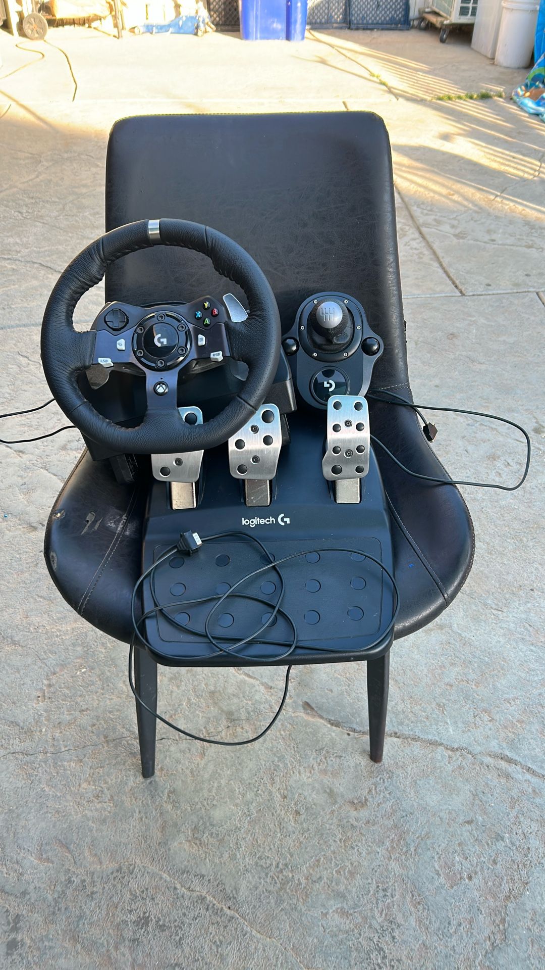 Logitech G920 Steering Wheel and Shifter