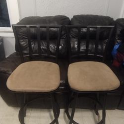 2 Rotating Bar Stools