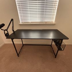 Black Gaming Desk