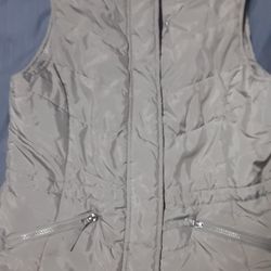 American Rag Ladies Puffer Vest Size Medium 