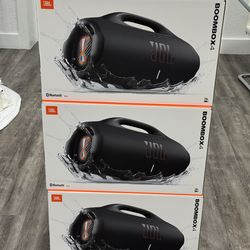 JBL boombox 4 speaker Bluetooth bocinas parlantes equipos de música