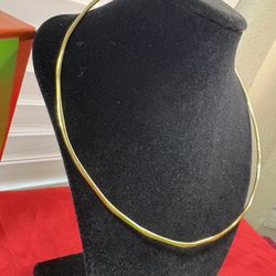 RLM Studio Robert Lee Morris Gold Tone - Brass . Minimalist Choker Necklace- 5.1/2”.-10.45 gr