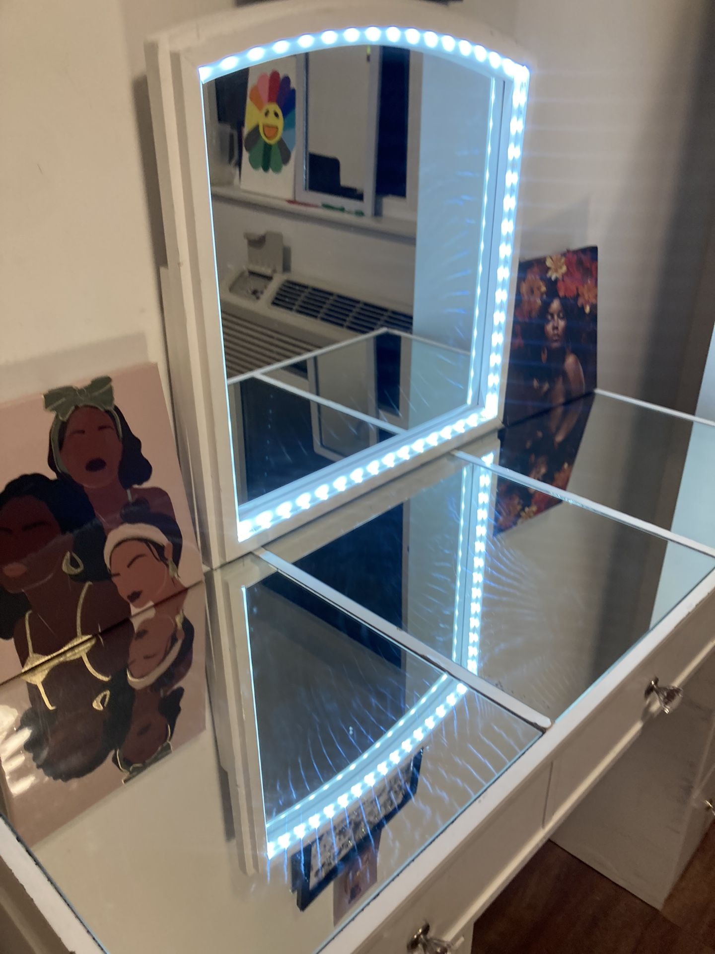 Makeup Vanity Table w Mirrors And LED Light 