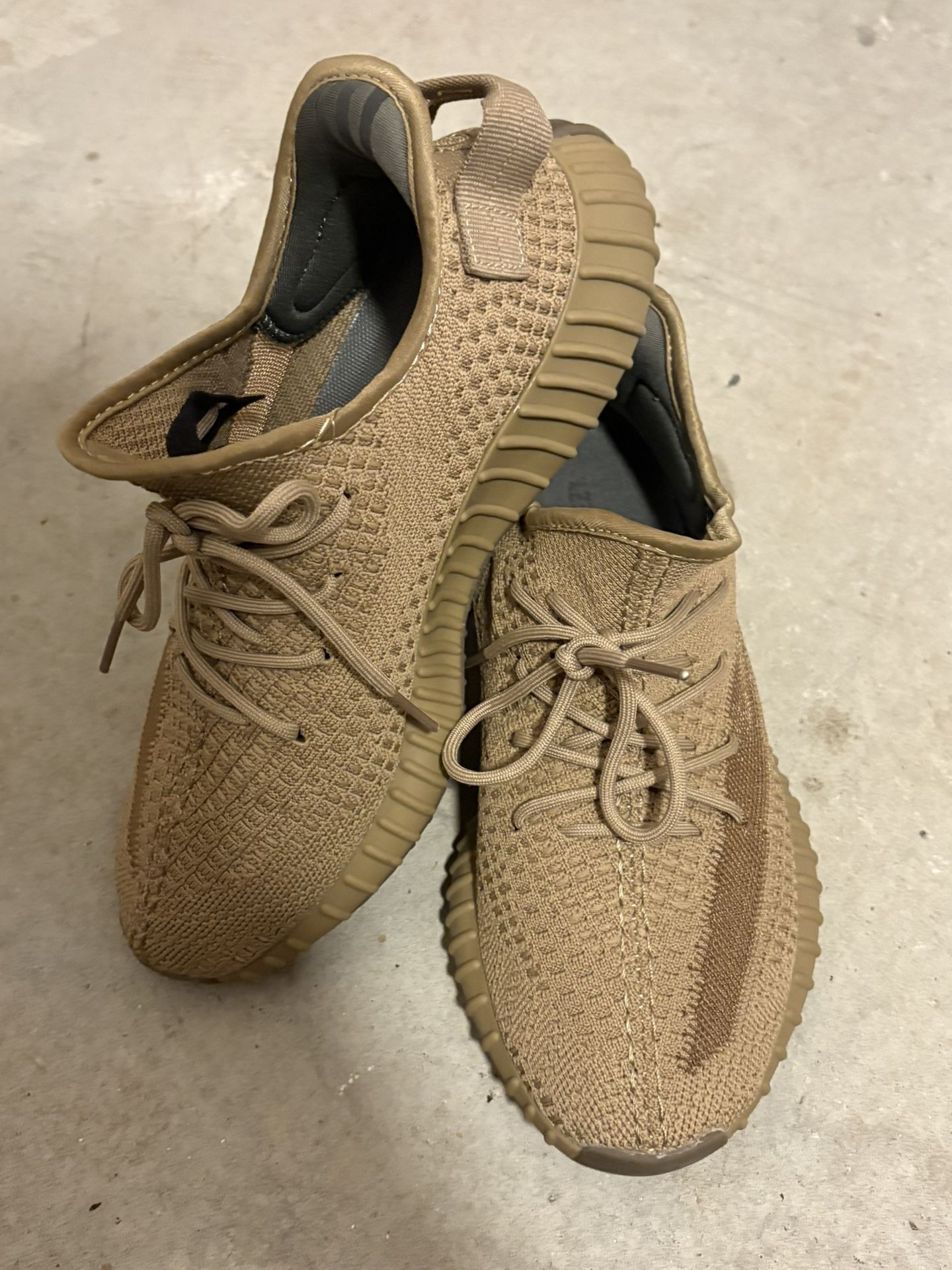 Lightly worn MENS SIZE 8.5 Copy 