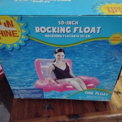 Rocking float