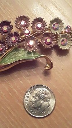 Goldtone Flower Spray Broach Pink Aurora Boriallis Stones