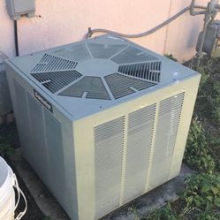 The Rheem 14AJM Series™ High Efficiency 