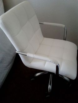 New makeup chair 50