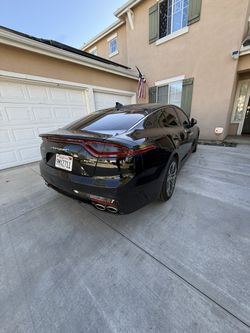 Kia stinger
